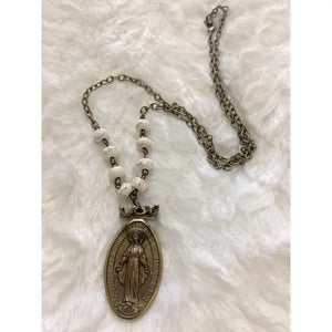 The Bronze Crowned Mary Howlite 1830yr Necklace